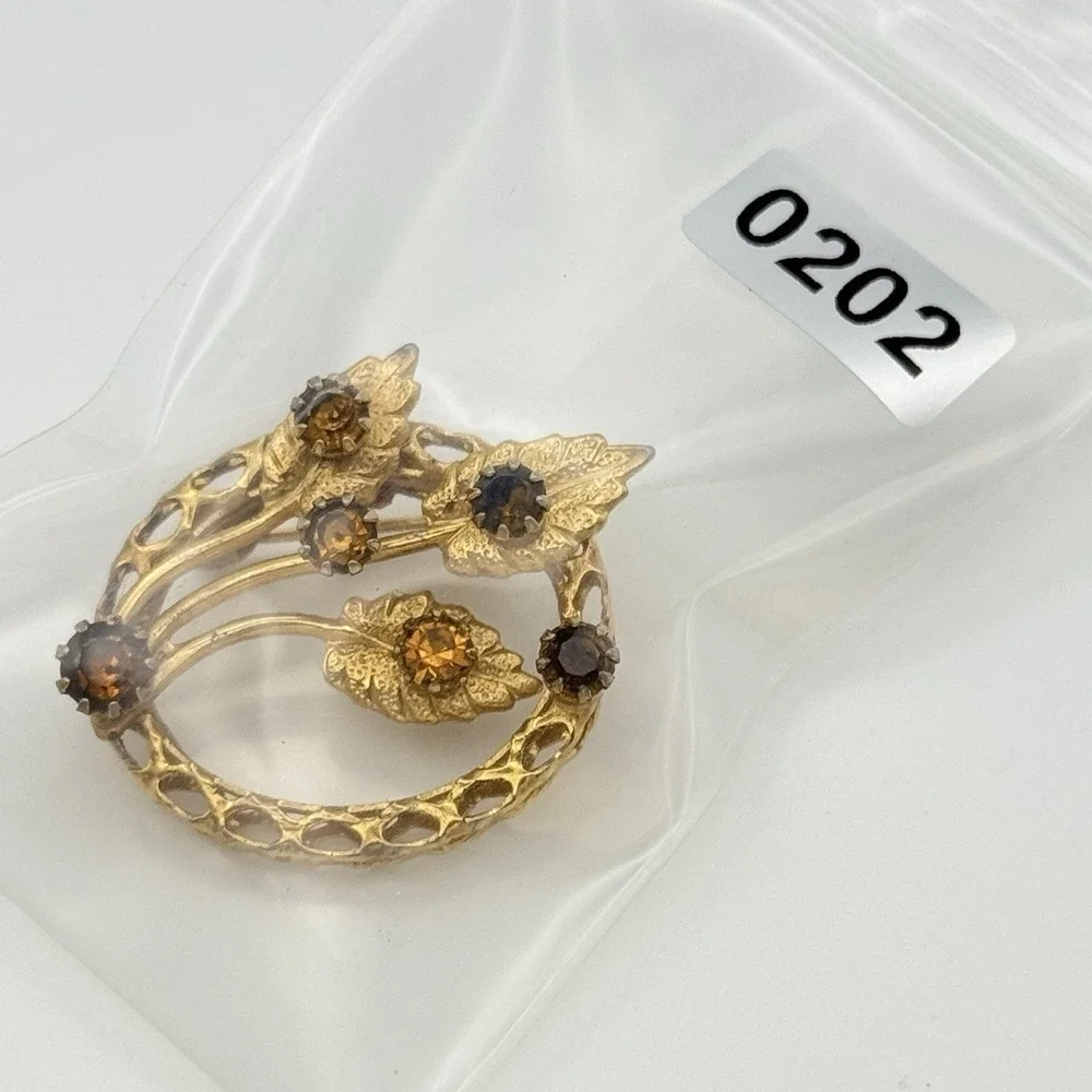 Estate vintage brooch